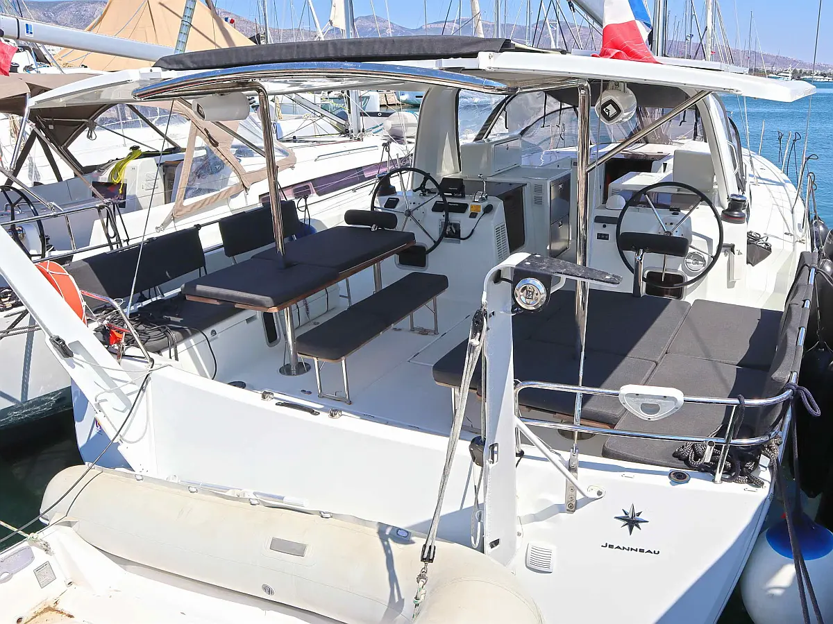 Sun Loft 47 (7 cab.)