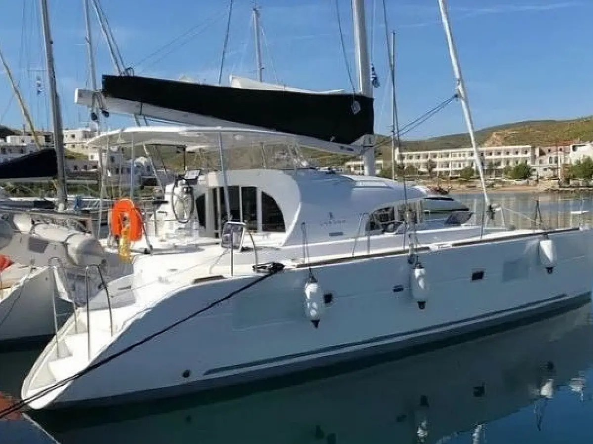 Lagoon 380 (4 cab.)